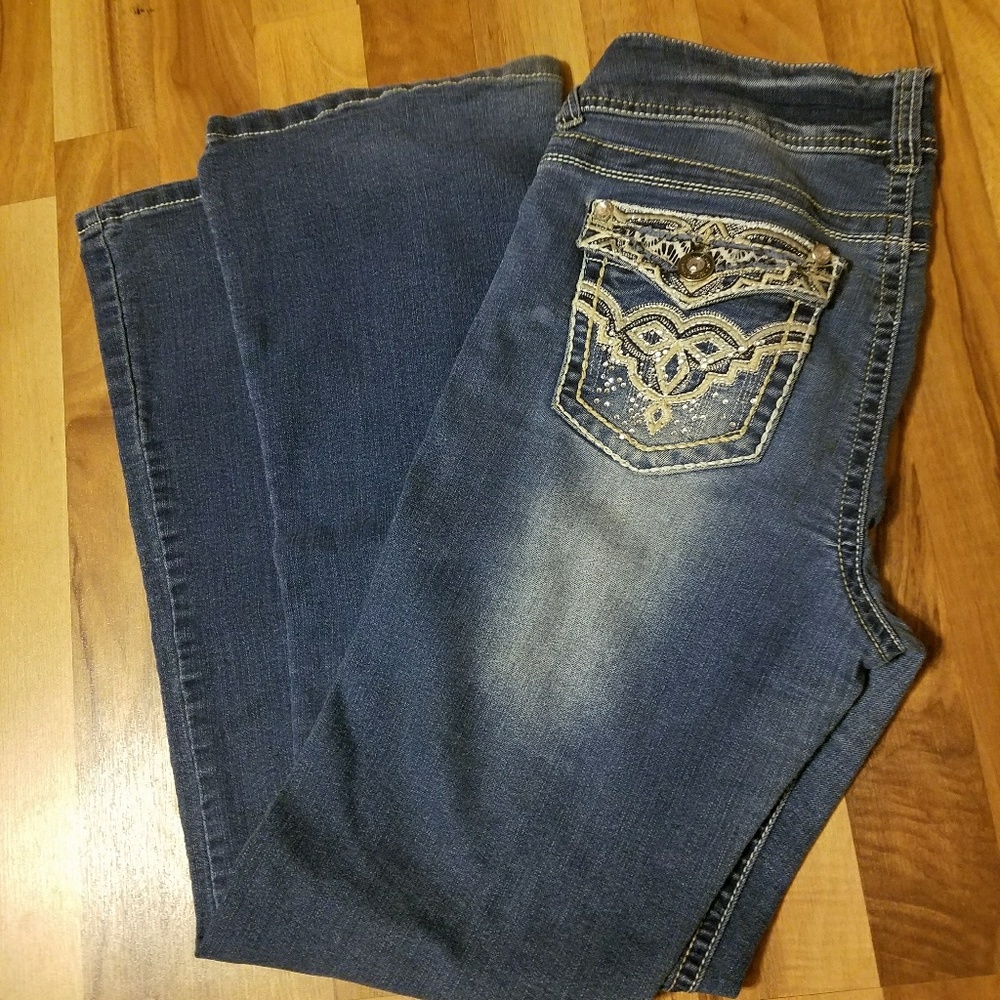 Women's wallflower jeans